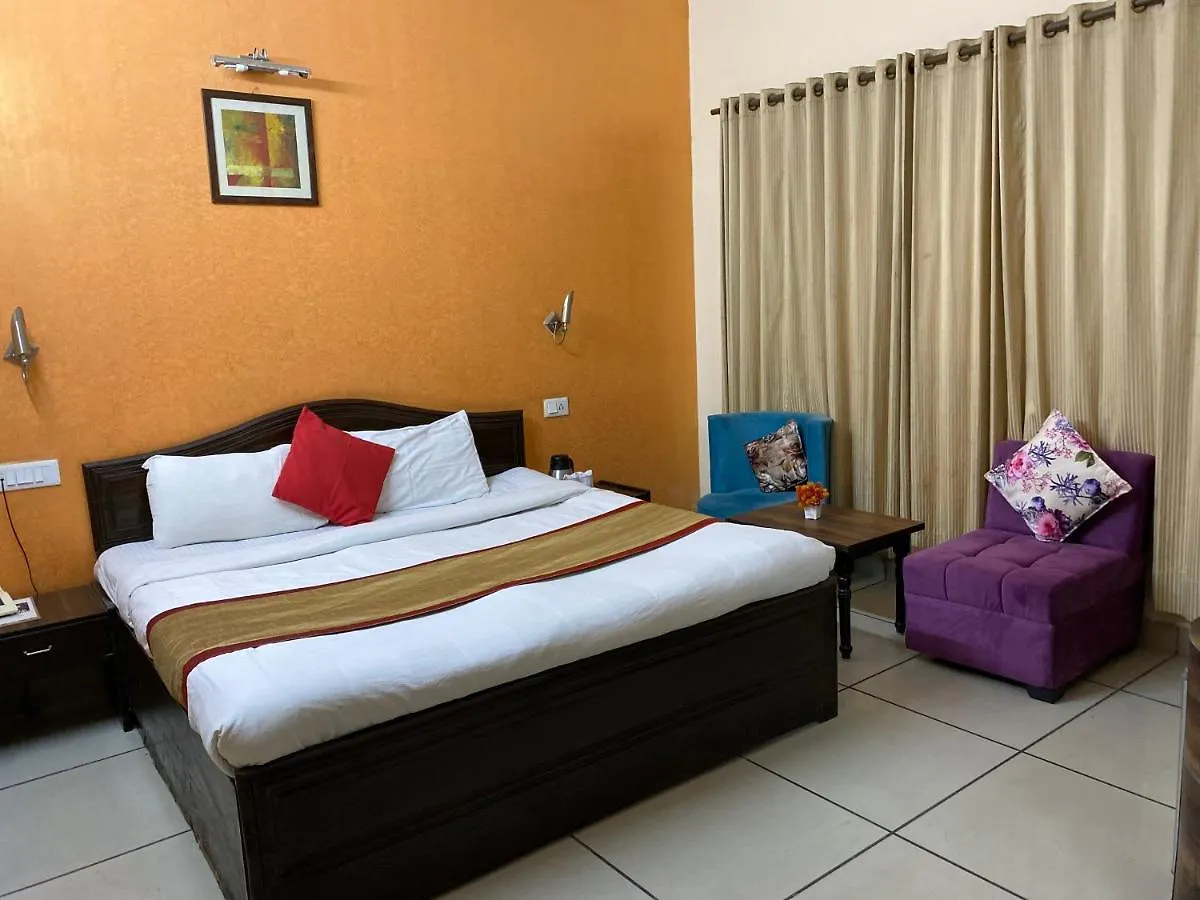 Hotel Aachman Regency Shimla
