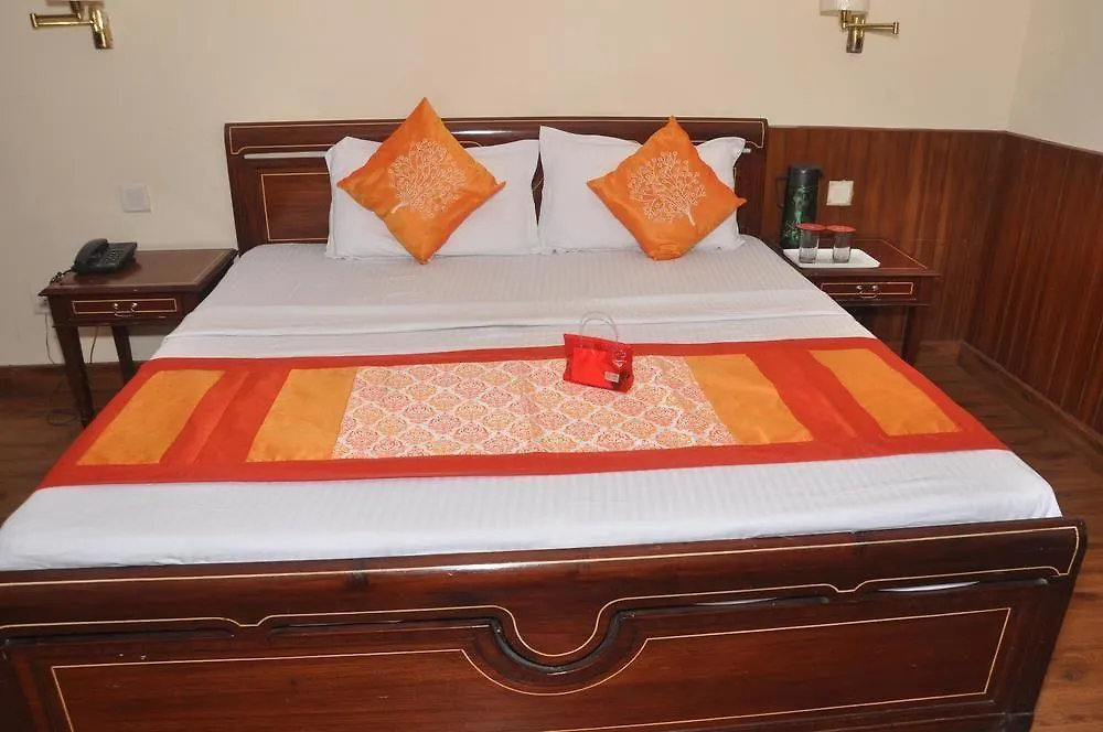Hotel Aachman Regency Shimla