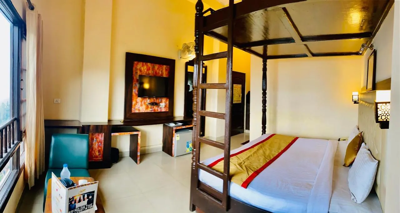 Hotel Aachman Regency Shimla