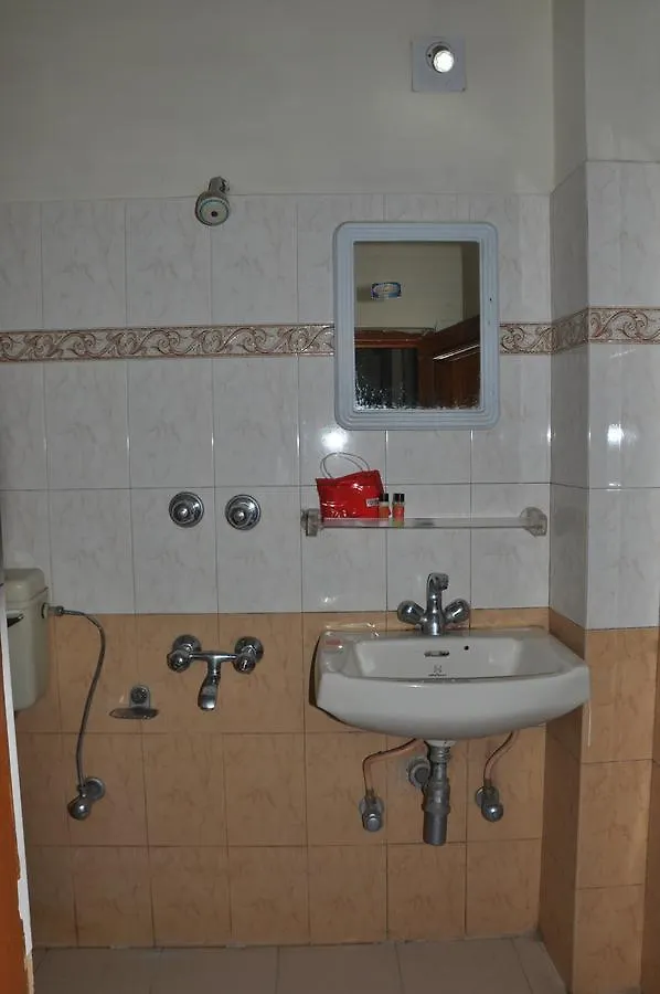 Hotel Aachman Regency Shimla